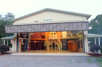 Lifting Porch Hydraulic Hangar Doors