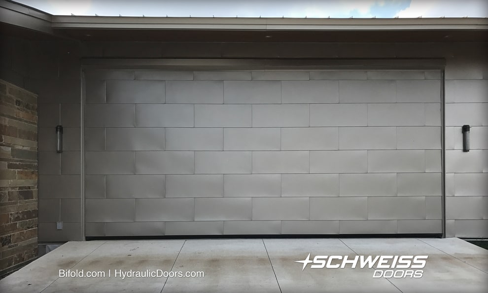 Schweiss Hydraulic metal-clad Doors in South-East Texas